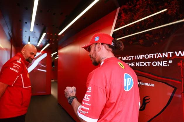 Lewis Hamilton Scuderia Ferrari HP, 44 , Race Day ,ITA, Formula 1 World Championship, Grand Prix Emilia Romagna Imola, Autodromo Enzo e Dino Ferrari, 18 05 2025 Race Day, ITA, Formula 1 World Championship, Grand Prix Emilia Romagna Imola, Autodromo Enzo e Dino Ferrari, 18 05 2025 Imola Copyright: xEibner-Pressefoto AnnikaxGrafx EP_AGF