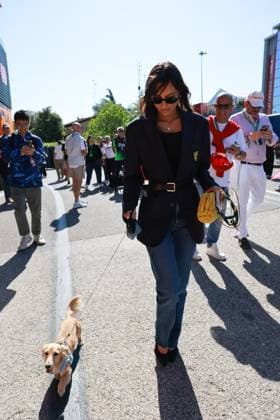 Alexandra Saint Mleux, partner of Charles Leclerc Scuderia Ferrari HP, 16 , with dog Leo, Race Day ,ITA, Formula 1 World Championship, Grand Prix Emilia Romagna Imola, Autodromo Enzo e Dino Ferrari, 18 05 2025 Race Day, ITA, Formula 1 World Championship, Grand Prix Emilia Romagna Imola, Autodromo Enzo e Dino Ferrari, 18 05 2025 Imola Copyright: xEibner-Pressefoto AnnikaxGrafx EP_AGF