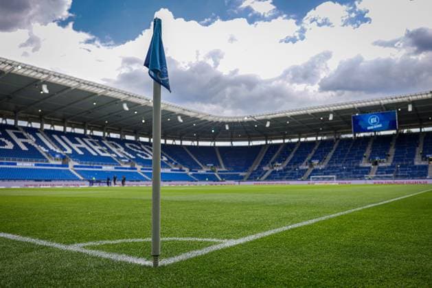 18 05 2025, xhettx, Soccer 2 Bundesliga, Karlsruher SC SC Paderborn 07 v l DFL DFB REGULATIONS PROHIBIT ANY USE OF PHOTOGRAPHS as IMAGE SEQUENCES and or QUASI VIDEO