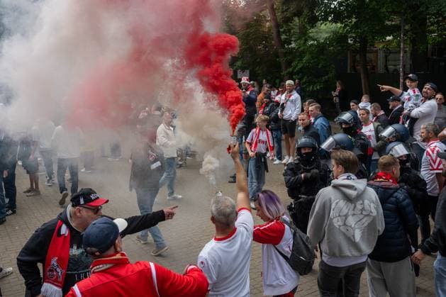 18 05 2025, Soccer 2 Bundesliga, Season 2024 2025, 34 Matchday, 1 FC Koeln 1 FC Kaiserslautern at RheinEnergieStadion in Koeln Fans burn Bengalos in FC colors Important notice According to the regulations of the DFL German Football League or the DFB German Football Association, it is prohibited to use or have used photographs taken in the stadium and or from the game in the form of sequential images and or video-like photo series Photo Kirchner Media Thomas Haesler Copyright: xKirchner-Media ThomasxHaeslerx