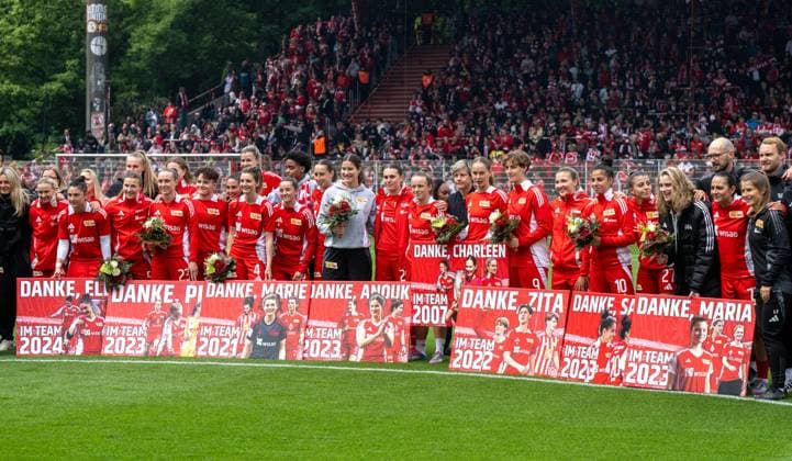 Soccer, Women, Season 2024 2025, 2 Women Bundesliga 26 Matchday , 1 FC Union Berlin FSV Gütersloh, Marie Becker 1 FC Union , Eleni Markou 1 FC Union , Sarah Abu Sabbah 1 FC Union , Charleen Niesler 1 FC Union , Zita Rurack 1 FC Union , Latoya Maxine Bach 1 FC Union , Anouk Blaschka 1 FC Union , Maria Cristina Lange 1 FC Union , Ginger Schulz 1 FC Union , Sophie Trojahn 1 FC Union , Pia Metzker 1 FC Union were sent off before kick-off, 18 05 2025, Copyright: xMatthiasxKochx