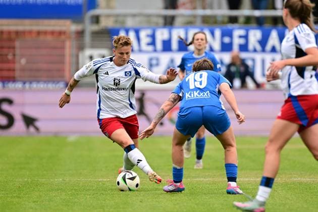 Soccer I Women I Season 2024 2025 I 2 Bundesliga I 26 Matchday I SV Meppen Hamburger SV I 18 05 2025 Jobina Verena Lahr 31, Hamburger SV Lea Mauly 19, SV Meppen 1912 e V Meppen Hänsch Arena Niedersachsen Germany Copyright: xLobeca FelixxSchlikisx