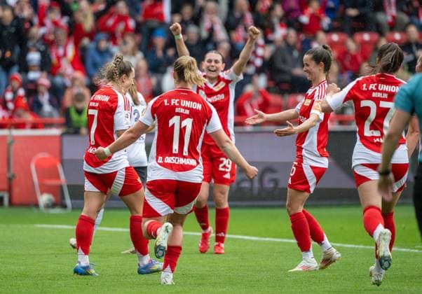 Soccer, Women, Season 2024 2025, 2 Women Bundesliga 26 Matchday , 1 FC Union Berlin FSV Gütersloh, f l Lisa Heiseler 1 FC Union , Dina Orschmann 1 FC Union , Antonia Halverkamps 1 FC Union , Celine Frank 1 FC Union , Korina Janez 1 FC Union , Celebration after goal to 2 0, 18 05 2025, Copyright: xMatthiasxKochx
