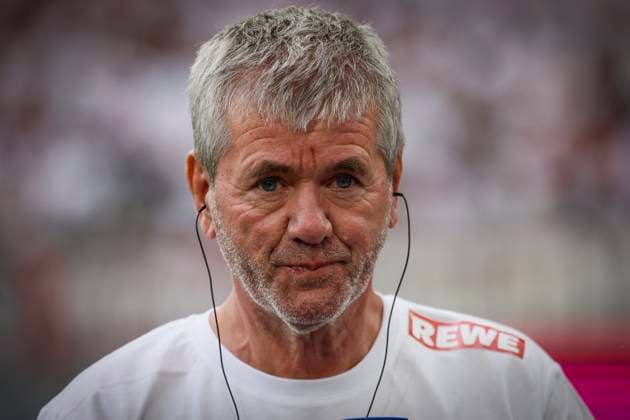 2 Soccer Bundesliga, 1 FC Köln 1 FC Kaiserslautern, 18 05 2025 Friedhelm Funkel Coach 1 FC Köln 34 Matchday of 2 Soccer Bundesliga, 1 Soccer Bundesliga, 1 FC Köln 1 FC Kaiserslautern on 18 05 2025 at RheinEnergie Stadium in Cologne THE DFL REGULATIONS PROHIBIT ANY USE OF PHOTOS AS PICTURE SEQUENCES AND OR QUASI VIDEO Copyright: xBEAUTIFULxSPORTS AxelxKohringx