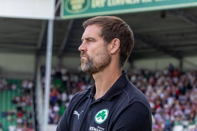 Coach Thomas Kleine Spvgg Greuther Fuerth , Spvgg Greuther Fuerth vs Hamburger SV Football, 2 Bundesliga, DFL, Saison 2024 2025, Rueckrunde, 34 Spieltag, 18 05 2025 DFB regulations prohibit any use of photographs as image sequences and or quasi video Copyright: xkolbert-press MartinxAgüerax