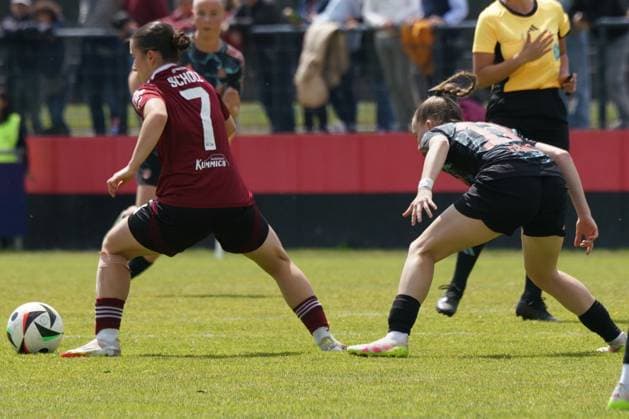 27 04 2025 Soccer Season 2024 2025 2 Women Soccer Bundesliga 26 Matchday 1 FC Nürnberg FCN Club Clubfrauen FC Bayern München II FCB Sportfoto Zink ChPr xdcxcpx Marina Scholz 7, 1 FC Nürnberg FCN , Sarah Ernst 10, FC Bayern München II