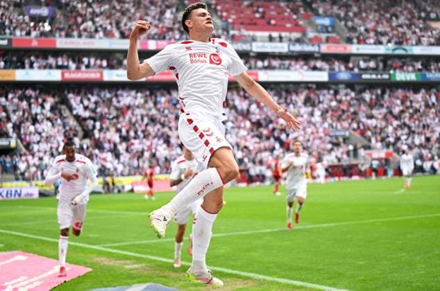 Soccer, Bundesliga, Germany, Men, Season 2024 2025, Matchday 34, Rhein Energie Stadion Köln, 1 FC Köln FC Kaiserslautern Cheers Eric Martel KOE after his goal for 1 0 Cheers, joy, action