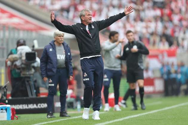 Coach Friedhelm Funkel 1 FC Koeln gestures, gestures during the 2 Bundesliga match between 1 FC Köln and 1 FC Kaiserslautern at RheinEnergieStadion on May 18, 2025 in Cologne, Germany Photo by Oliver Kaelke DeFodi Images Trainer Friedhelm Funkel 1 FC Koeln gestures during the 2 Bundesliga match between 1 FC Köln and 1 FC Kaiserslautern at RheinEnergieStadion on May 18, 2025 in Cologne, Germany Photo by Oliver Kaelke DeFodi Images DFB DFL REGULATIONS PROHIBIT ANY USE OF PHOTOGRAPHS AS IMAGE SEQUENCES AND OR QUASI VIDEO Photo by Oliver Kaelke DeFodi Images