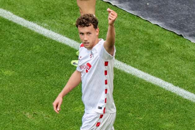 Soccer 2 Bundesliga, 1 FC Köln 1 FC Kaiserslautern, Matchday 34, RheinEnergieStadion Colognes Luca Waldschmidt gestures to the crowd after his goal to make it 2-0 for 1 FC Köln