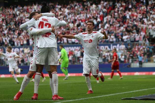 Luca Waldschmidt 1 FC Koeln celebrates after scoring his team s second goal with teammates during the 2 Bundesliga match between 1 FC Köln and 1 FC Kaiserslautern at RheinEnergieStadion on May 18, 2025 in Cologne, Germany, Germany Photo by Oliver Kaelke DeFodi Images Luca Waldschmidt 1 FC Koeln celebrates after scoring his team s second goal with teammates during the 2 Bundesliga match between 1 FC Köln and 1 FC Kaiserslautern at RheinEnergieStadion on May 18, 2025 in Cologne, Germany Photo by Oliver Kaelke DeFodi Images DFB DFL REGULATIONS PROHIBIT ANY USE OF PHOTOGRAPHS AS IMAGE SEQUENCES AND OR QUASI VIDEO Photo by Oliver Kaelke DeFodi Images