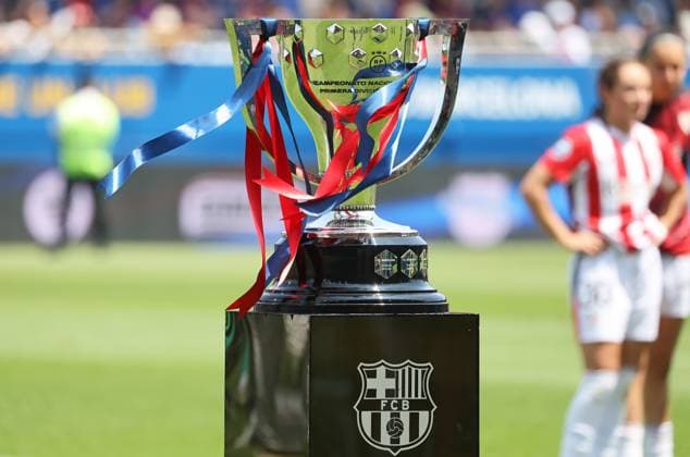 FC Barcelona, Barca Femeni v Athletic Club Femenino - Liga F The Liga F Trophy is at the end of the match between FC Barcelona Femeni and Athletic Club Femenino, corresponding to week 30 of the Liga F, played at the Johan Cruyff Stadium in Barcelona, Spain, on May 18, 2025. Barcelona Barcelona Spain  Copyright: xUrbanandsportx originalFilename:urbanandsport-fcbarcel250518_np5Pj.jpg