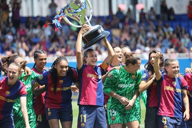 Bilder des Jahres 2025, Sport 05 Mai FC Barcelona, Barca Femeni v Athletic Club Femenino - Liga F The FC Barcelona Femeni players celebrate their Liga F title at the end of the match between FC Barcelona Femeni and Athletic Club Femenino, corresponding to week 30 of the Liga F, played at the Johan Cruyff Stadium in Barcelona, Spain, on May 18, 2025. Barcelona Barcelona Spain  Copyright: xUrbanandsportx originalFilename:urbanandsport-fcbarcel250518_npfjh.jpg