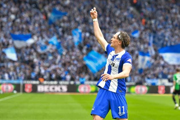 Soccer 2 Bundesliga, Hertha BSC Berlin Hannover 96 18 05 2025, xdanx, Soccer 2 Bundesliga, Hertha BSC Berlin Hannover 96 emspor, v l jubilation after the 1 1 by Fabian Reese Hertha BSC DFL DFB REGULATIONS PROHIBIT ANY USE OF PHOTOGRAPHS as IMAGE SEQUENCES and or QUASI VIDEO Daniel Lakomski Mix1 Berlin Olympiastadion Berlin Germany DEU Copyright: xDanielxLakomskix