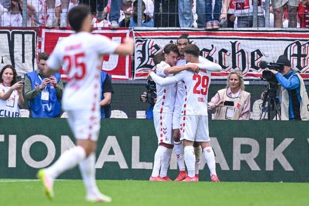 18 05 2025, Football, 2 Bundesliga, Matchday 34 Season 2024 2025, 1 FC Köln 1 FC Kaiserslautern, Luca Waldschmidt 1 FC Köln celebrates the goal for 2 0, xRHR PHOTO TKx Copyright: RHR-FOTOx RHR-FOTO TK
