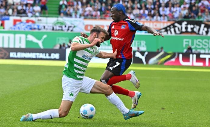 18 05 2025 Soccer Season 2024 2025 2 Soccer Bundesliga 34 Matchday SpVgg Greuther Fürth Kleeblatt Hamburger HSV Hamburg HSV Sportfoto Zink MeZi xmexzix DFL regulations prohibit any use of photographs as image sequences and or quasi video only for editorial use Simon Asta 2, SpVgg Greuther Fürth Jean Luc Dompe 7, Hamburger SV HSV, rechts