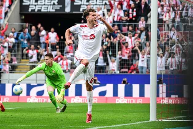 Goal celebration for 2 0 by Luca Waldschmidt Koeln 9 , 1 FC Koeln vs 1 FC Kaiserslautern, 2 Bundesliga, 34 Spieltag, 18 05 2025 DFB regulations prohibit any use of photographs as image sequences and or quasi video Koeln Nordrhein Westfalen Germany Copyright: xkolbert-press MarcxNiemeyerx