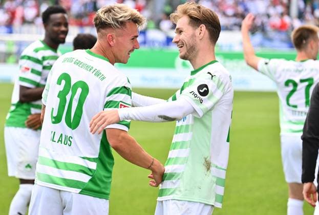 18 05 2025 Soccer Season 2024 2025 2 Soccer Bundesliga 34 Matchday SpVgg Greuther Fürth Kleeblatt Hamburger HSV Hamburg HSV Sportfoto Zink xwoxzix DFL regulations prohibit any use of photographs as image sequences and or quasi video only for editorial use Torjubel Jubel Freude nach Treffer Tor Torschuß zum 3 1 durch Felix Klaus 30, SpVgg Greuther Fürth Felix Klaus 30, SpVgg Greuther Fürth Marco John 24, SpVgg Greuther Fürth