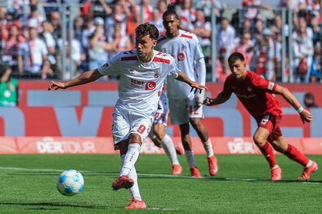 Soccer 2 Bundesliga 34 Matchday 1 FC Köln 1 FC Kaiserslautern on 18 05 2025 at RheinEnergieStadion in Cologne Luca Waldschmidt Köln at the penalty kick DFL regulations prohibit any use of photographs as image sequences and or quasi video xJRx