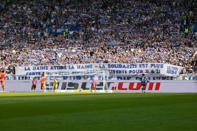18 05 2025, xhettx, Soccer 2 Bundesliga, Karlsruher SC SC Paderborn 07 v l DFL DFB REGULATIONS PROHIBIT ANY USE OF PHOTOGRAPHS as IMAGE SEQUENCES and or QUASI VIDEO