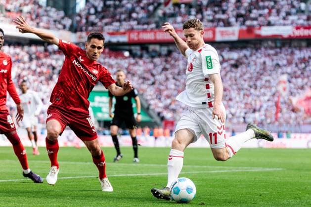 2 Soccer Bundesliga, 1 FC Köln 1 FC Kaiserslautern, 18 05 2025 duel Philipp Klement 1 FC Kaiserslautern, 10 , Florian Kainz 1 FC Köln, 11 2 Soccer Bundesliga, 1 FC Köln 1 FC Kaiserslautern, Cologne, RheinEnergiestadion on 18 05 2025 DFL REGULATIONS PROHIBIT ANY USE OF PHOTOGRAPHS AS IMAGE SEQUENCES AND OR QUASI VIDEO Copyright: xBEAUTIFULxSPORTS Wunderlx