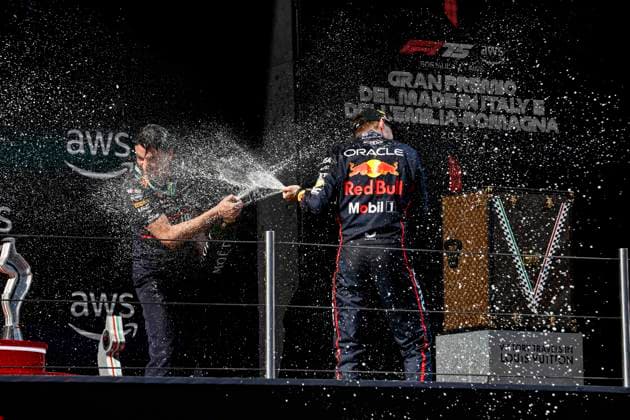 F1 - EMILIA ROMAGNA GRAND PRIX 2025 VERSTAPPEN Max (ned), Red Bull Racing RB21, portrait podium celebration during the Formula 1 AWS Gran Premio del Made in Italy e Dell™Emilia-Romagna 2025, Emilia Romagna Grand Prix 2025, 7th round of the 2025 FIA Formula One World Championship, WM, Weltmeisterschaft from May 16 to 18, 2025 on the Autodromo Internazionale Enzo e Dino Ferrari, in Imola, Italy - ImolaItaly  Copyright: xJavierxJimenezx