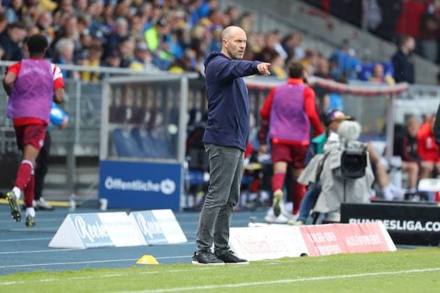 Braunschweig vs Nuremberg, 2 BL Braunschweig, 18 05 2025, FOOTBALL Eintracht Braunschweig vs 1 FC Nuremberg, 2 BL, Season 2024 25 Head coach Daniel Scherning Eintracht Braunschweig Braunschweig