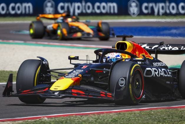 IMOLA - Max Verstappen (Red Bull Racing) during the start of the Emilia-Romagna Grand Prix at the Autodromo Internazionale Enzo e Dino Ferrari. ANP SEM VAN DER WAL xVIxANPxSportx xxANPxIVx 527913166 originalFilename: 527913166.jpg
