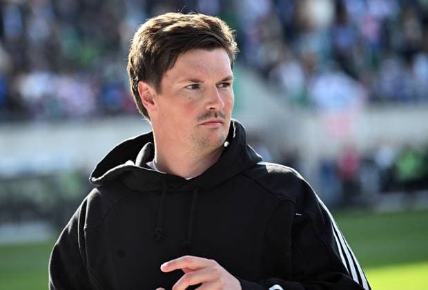 18 05 2025, xjhx, Soccer 2 Bundesliga, Spvgg Greuther Fuerth Hamburger SV v l Coach Merlin Polzin Hamburger SV DFL DFB REGULATIONS PROHIBIT ANY USE OF PHOTOGRAPHS as IMAGE SEQUENCES and or QUASI VIDEO Fuerth