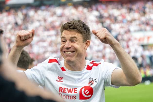 18 05 2025, Soccer 2 Bundesliga, Season 2024 2025, Matchday 34, 1 FC Koeln 1 FC Kaiserslautern at RheinEnergieStadion in Koeln Dominique Heintz 1 FC Koeln, 03 celebrates the victory, the championship and the re-promotion Important notice According to the regulations of the DFL German Football League or the DFB German Football Association, it is prohibited, to utilize or have utilized photographs taken in the stadium and or of the match in the form of sequential images and or video-like photo series Foto Kirchner Media Thomas Haesler Copyright: xKirchner-Media ThomasxHaeslerx
