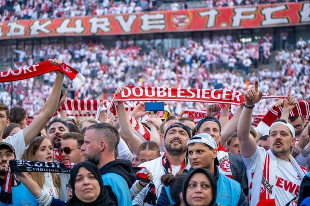 The fans of 1 FC Koeln celebrate the championship of the 2 Bundesliga 1 FC Koeln vs 1 FC Kaiserslautern, Football, 2 Bundesliga, Matchday 34, Season 2024 2025, 18 05 2025 DFL REGULATIONS PROHIBIT ANY USE OF PHOTOGRAPHS AS IMAGE SEQUENCES AND OR QUASI VIDEO 1 FC Koeln vs 1 FC Kaiserslautern, Football, 2 Bundesliga, Matchday 34, Season 2024 2025, 18 05 2025 Koeln Copyright: xEibner-Pressefoto JustinxDerondex EP_JDU