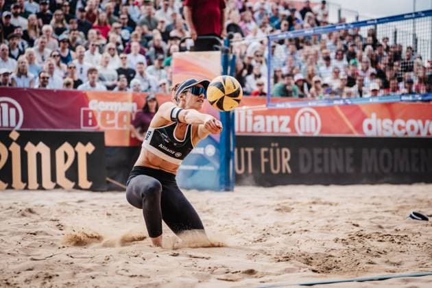 Beach volleyball women Allianz German Beach Tour 2025 Tourstop Düsseldorf 18 05 2025 Cinja Tillmann plays the ball Düsseldorf Robert Lehr Ufer Nordrhein Westfalen Germany