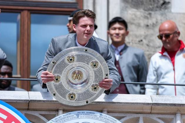 FC Bayern Munich championship celebration on 18 05 2025 on the town hall balcony on Marienplatz in Munich Jonas Urbig Munich with the championship trophy xMSx