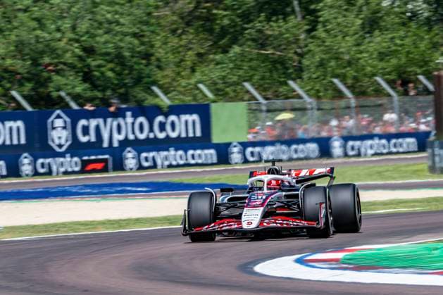 FORMULE 1 : Emilia Romagna - Grand Prix 2025 - 18 05 2025 31 Esteban Ocon (FRA) Moneygram Haas F1 (USA) Haas VF-25 Ferrari, during the Formula 1 Emilia Romagna Grand Prix 2025, at the Autodromo Enzo e Dino Ferrari in Imola from May 16 to 18, 2025 in Italy (ITA)  Copyright: xIANxBUNDEYx xMPSxAGENCYx x