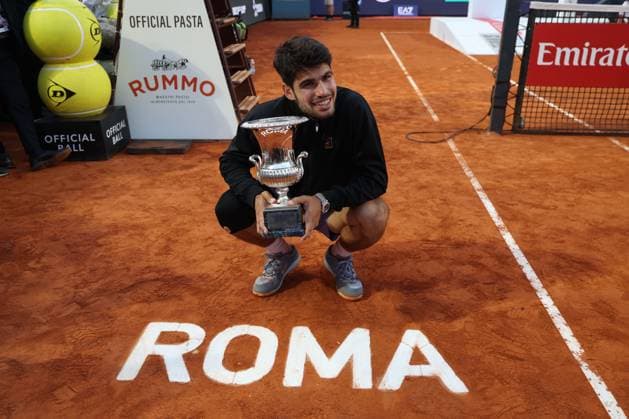 Rome, Italy, italy: Rome, Italy 18 May 2025: Men s final, men s singles, match Carlos Alcaraz (ESP) wins and celebrates at the end of the match against Jannik Sinner (ITA) during the Internazionali BNL d Italia 2025 ATP, Tennis Herren Masters Men s 1000 circuit in Rome at the Foro Italico. Tennis: ATP Masters 1000 Men. Men S Final. Men S Singles At The Foro Italico In Rome, Jannik Sinner (ITA) Vs. Carlos Alcaraz (ESP)  - ZUMAp169 0819539646st Copyright: xmarcoxiacobuccix