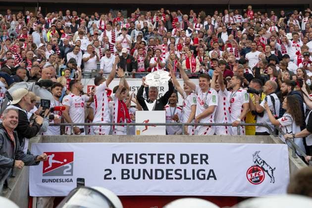 Trainer Head Coach Friedhelm Funkel Koeln with Meisterschale, 1 FC Koeln vs 1 FC Kaiserslautern, 2 Bundesliga, 34 Spieltag, 18 05 2025 DFB regulations prohibit any use of photographs as image sequences and or quasi video Koeln Nordrhein Westfalen Germany Copyright: xkolbert-press MarcxNiemeyerx