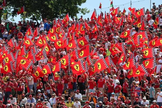 MOTORI - Formula 1 - AWS Gran Premio del Made in Italy e dell Emilia Romagna 2025 - Race Ferrari Supporters during Formula 1 AWS Gran Premio del Made in Italy e dell Emilia Romagna 2025 - Autodromo Enzo e Dino Ferrari, Imola (BO) Italy from 15th to 18th May 2025, Imola Italy  Copyright: xIPAxSport ABACAx