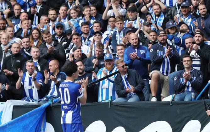 Ibrahim Maza is bid farewell by the fans Sport Soccer Football DFL 2 Bundesliga Men 34 Matchday Season 2024 2025 18 05 2025 Hertha BSC Berlin vs Hannover 96 DFL regulations prohibit any use of photographs as image sequences and or quasi video