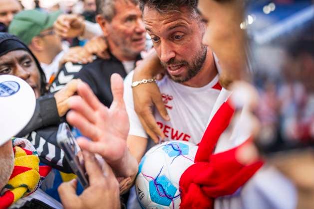 Cologne, Germany 18th May 2025 Mark Uth Cologne with match ball, coach Friedhelm Funkel Cologne 1 FC Köln 1 FC Kaiserslautern 18 05 2025