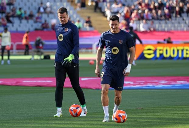 FC Barcelona, Barca v Villarreal CF - La Liga EA Sports Wojciech Szczesny and Robert Lewandowski train during the match between FC Barcelona and Villarreal CF, corresponding to week 37 of LaLiga EA Sports, at the Olympic Stadium Lluis Companys in Barcelona, Spain, on May 18, 2025. Barcelona Barcelona Spain  Copyright: xUrbanandsportx originalFilename:urbanandsport-fcbarcel250518_npSxa.jpg