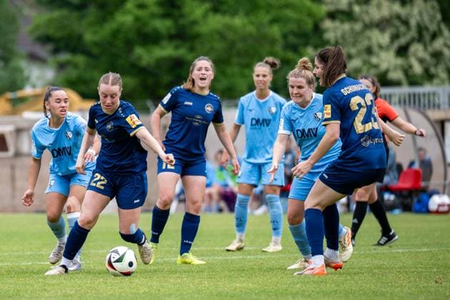 18 05 2025, Football, 2 Womens Bundesliga, 2024 2025, Matchday 26, SG 99 Andernach VfL Bochum Zoe Brückel 22 Andernach prepares to shoot on goal Andernach Stadium Rhineland-Palatinate Germany