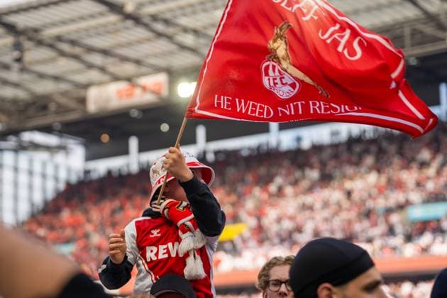 The fans of 1 FC Koeln celebrate the championship in the 2 Bundesliga 1 FC Koeln vs 1 FC Kaiserslautern, Football, 2 Bundesliga, Matchday 34, Season 2024 2025, 18 05 2025 DFL REGULATIONS PROHIBIT ANY USE OF PHOTOGRAPHS AS IMAGE SEQUENCES AND OR QUASI VIDEO 1 FC Koeln vs 1 FC Kaiserslautern, Football, 2 Bundesliga, Matchday 34, Season 2024 2025, 18 05 2025 Koeln Copyright: xEibner-Pressefoto JustinxDerondex EP_JDU