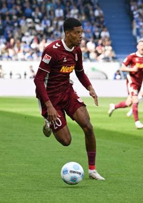 18 05 2025, xsltx, Soccer 2 Bundesliga, SV Darmstadt 98 Jahn Regensburg v l Noah Ganaus SSV Jahn Regensburg DFL DFB REGULATIONS PROHIBIT ANY USE OF PHOTOGRAPHS as IMAGE SEQUENCES and or QUASI VIDEO