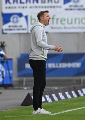 18 05 2025, xsltx, Soccer 2 Bundesliga, SV Darmstadt 98 Jahn Regensburg v l Florian Kohfeldt Head Coach SV Darmstadt 98 DFL DFB REGULATIONS PROHIBIT ANY USE OF PHOTOGRAPHS as IMAGE SEQUENCES and or QUASI VIDEO