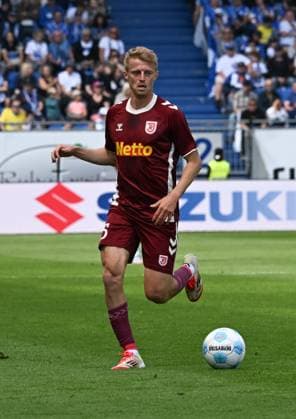 18 05 2025, xsltx, Soccer 2 Bundesliga, SV Darmstadt 98 Jahn Regensburg v l Sebastian Ernst SSV Jahn Regensburg DFL DFB REGULATIONS PROHIBIT ANY USE OF PHOTOGRAPHS as IMAGE SEQUENCES and or QUASI VIDEO
