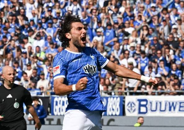 18 05 2025, xsltx, Soccer 2 Bundesliga, SV Darmstadt 98 Jahn Regensburg v l Fraser Hornby SV Darmstadt 98 celebrates his goal for 1 1 DFL DFB REGULATIONS PROHIBIT ANY USE OF PHOTOGRAPHS as IMAGE SEQUENCES and or QUASI VIDEO
