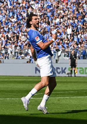18 05 2025, xsltx, Soccer 2 Bundesliga, SV Darmstadt 98 Jahn Regensburg v l Fraser Hornby SV Darmstadt 98 celebrates his goal for 1 1 DFL DFB REGULATIONS PROHIBIT ANY USE OF PHOTOGRAPHS as IMAGE SEQUENCES and or QUASI VIDEO