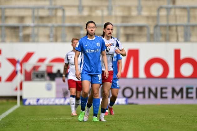 Soccer I Women I Season 2024 2025 I 2 Bundesliga I 26 Matchday I SV Meppen Hamburger SV I 18 05 2025 Akane Miyoshi 14, SV Meppen 1912 e V Leni Marie Eggert 29, Hamburger SV Meppen Hänsch Arena Niedersachsen Germany Copyright: xLobeca FelixxSchlikisx