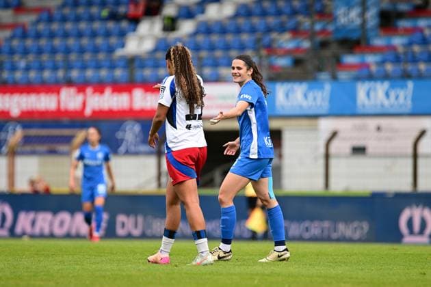 Soccer I Women I Season 2024 2025 I 2 Bundesliga I 26 Matchday I SV Meppen Hamburger SV I 18 05 2025 Lisa Baum 11, Hamburger SV Marie Bleil 7, SV Meppen 1912 e V Meppen Hänsch Arena Niedersachsen Germany Copyright: xLobeca FelixxSchlikisx