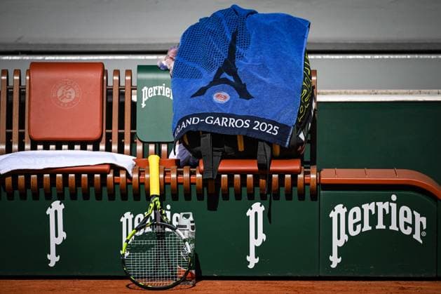 May 19, 2025, Paris, France, France: Illustration of a towel with the official Roland Garros logo during the Roland-Garros 2025, French Open 2025, Grand Slam tennis tournament at Roland-Garros Stadium on May 29, 2025 in Paris, France. Paris France - ZUMAm308 20250519_zsp_m308_021 Copyright: xMatthieuxMirvillex