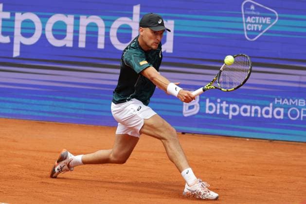 GER, Hamburg, xFSx, ATP500 Mens Tennis Tournament Bitpanda Hamburg Open 2025, Sixteenth Final 19 05 2025 Raphael Collignon BEL plays a backhand Copyright: HMBxMedia FernandoxSoares